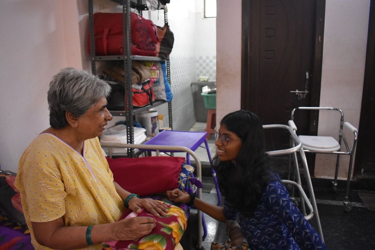 A Memorable Day at Sahaya Old Age Home 🧣